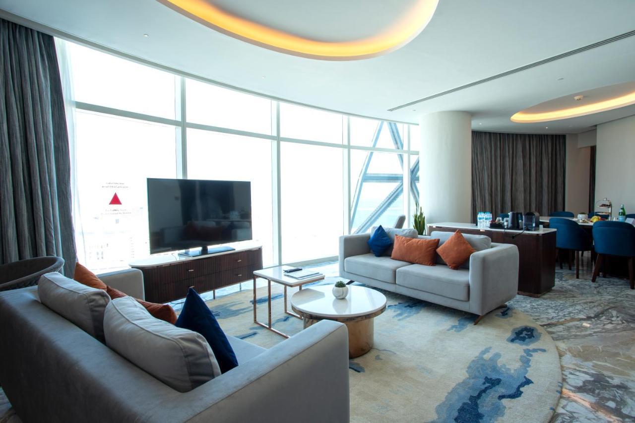 Century Marina Hotel - Lusail Luaran gambar A suite at the hotel