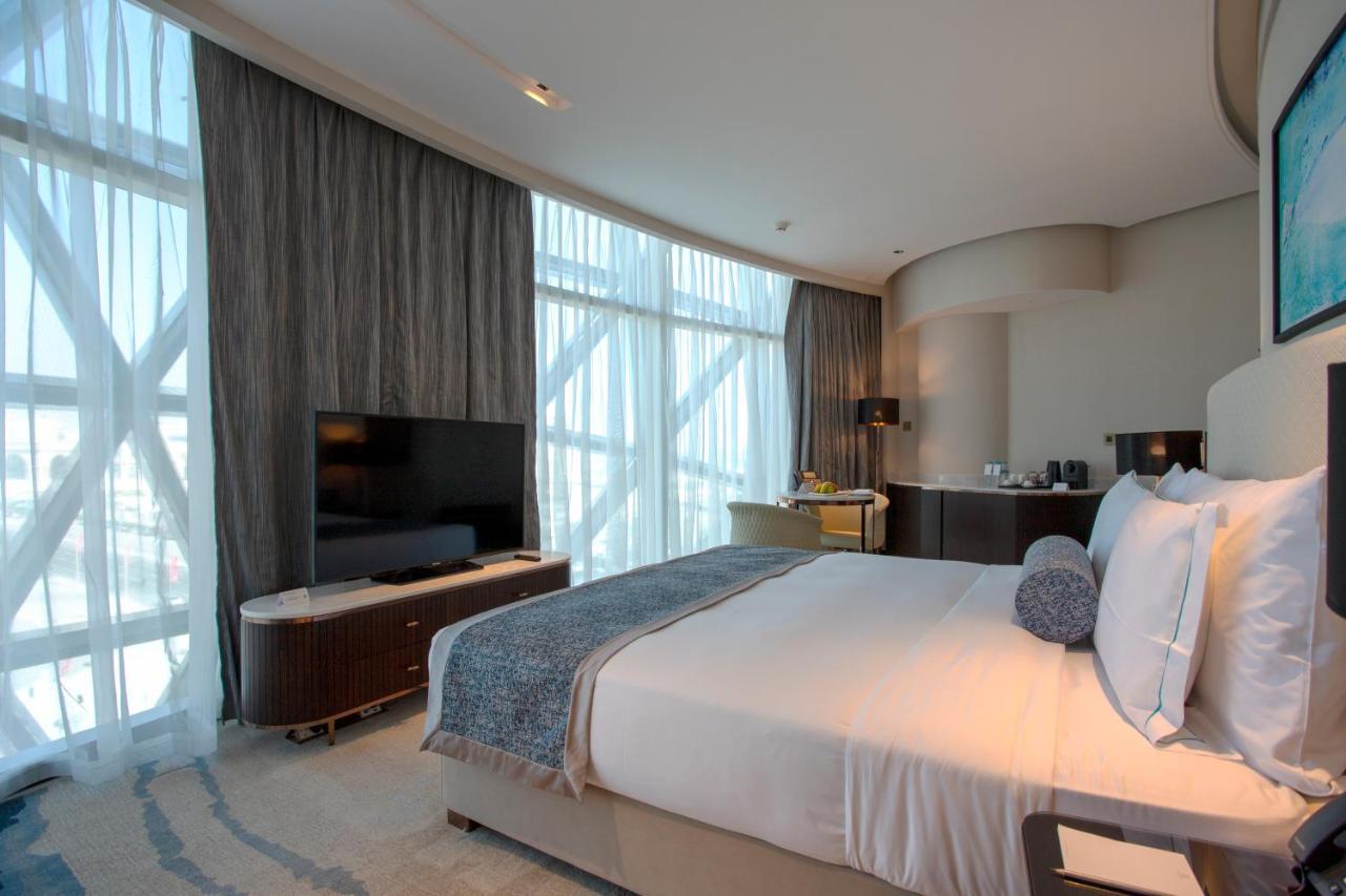 Century Marina Hotel - Lusail Luaran gambar A bedroom at the hotel