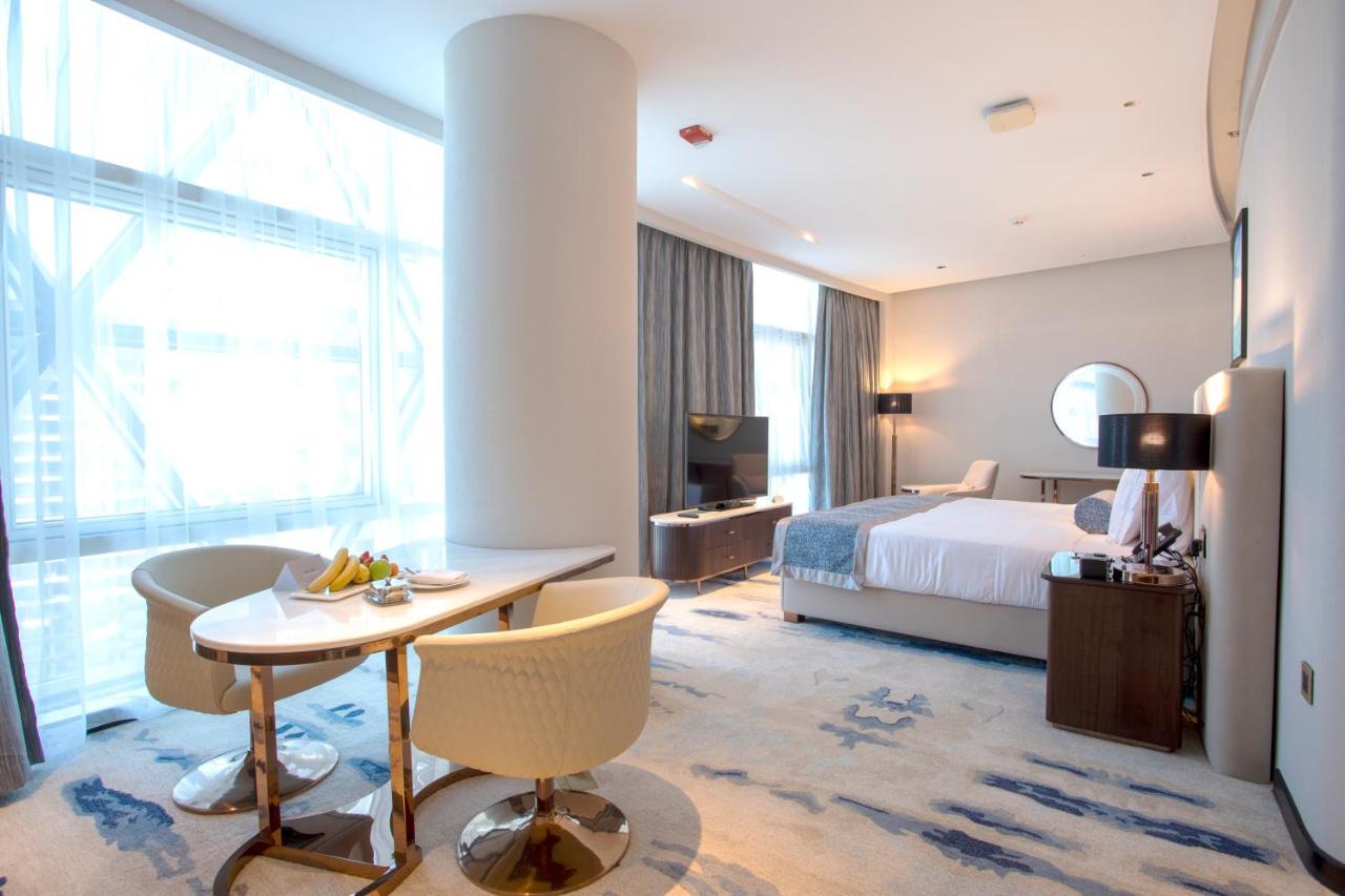 Century Marina Hotel - Lusail Luaran gambar A suite at the hotel