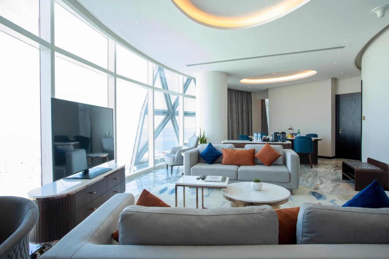 Century Marina Hotel - Lusail Luaran gambar A suite at the hotel